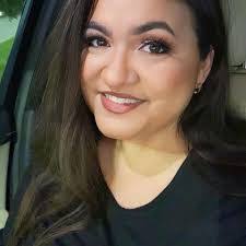 Sharon Borges's Instagram, Twitter & Facebook