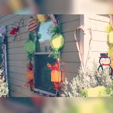 Diy Outdoor Candy Gingerbread House Decorations Gingerbread House Decorations Christmas Decorations Diy Outdoor Candy Christmas Decorations