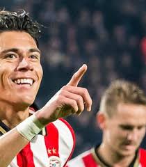 Shaw was chopped down by hector moreno before being carried off early on. Andres Guardado Continues To Shine And Hector Moreno Scored Twice For Psv
