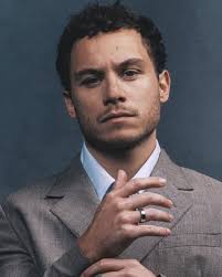 Florence Pugh admits being 'tricky' to date amid Finn Cole romance rumours  — but she's working