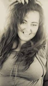 Laurie Gomez's Instagram, Twitter & Facebook