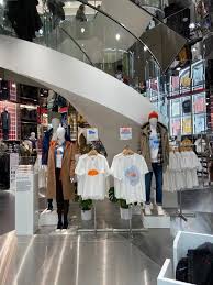 We did not find results for: Uniqlo Store Opening In Hamburg With Wall Painting Designs And Brandings By Illustrator Stefan Mosebach C O Wildfox Running News Gosee