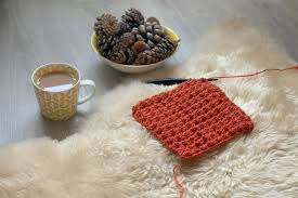 This incredibly easy crochet checkerboard stitch is versatile and can really add a bit of dimension to an otherwise boring pattern. 5 Cosy Crochet Stitches For Winter Accessories And Blankets Dora Does