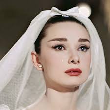 stars around my scars — audrey hepburn in «funny face», 1957