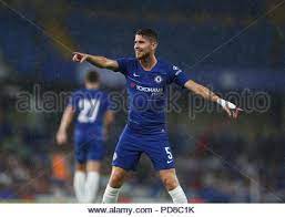 Jorginho (chelsea) right footed shot from outside the box misses to the left. Stamford Bridge London Uk 7th Aug 2018 Pre Season Football Friendly Chelsea Versus Lyon Jorginho Of Chelsea Shouting Instructions To The Ball Carrier Credit Action Plus Sports Alamy Live News Stock Photo