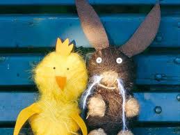 Eierbecher bastelvorlagen für ostern zum wir wünschen ihnen viel spaß beim osterbasteln! Basteln Mit Kindern Ostern Kostenlose Bastelvorlagen Zum Ausdrucken