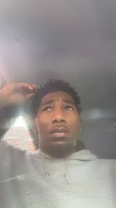 What does Grandmaster 1 look like?