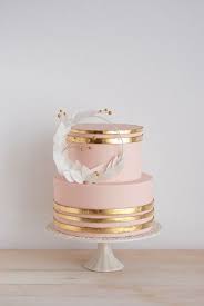 We believe cakes for engagement ceremonies should look effortless and still make a statement. Beautiful Engagement Cakes Arabia Weddings