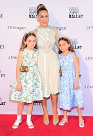 On the eve of his 21st birthday, an adored prince must find his one, true soulmate before a spell takes away all love from his kingdom. Sarah Jessica Parker Zoe Saldana Make Red Carpet Debut With Kids Hot World Report