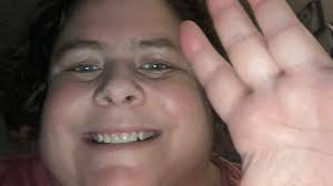 Lindsay Gall's Instagram, Twitter & Facebook