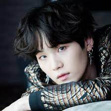 Er ist ein mitglied der . Bts Suga Aka Min Yoongi Is The Whiskey Connoisseur Of The K Pop Septet Let S Take A Look At His Favourite Spirits