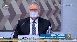 A tv 247 retransmite ao vivo a íntegra da audiência do senado, com comentários de. Na Cpi Renan Usa Placa Com Numero De Mortos Pela Covid 19