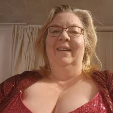 Military dog handlers and their animals understandably have a unique bond.  Last year Treo, a retired explosives search dog passed away. His owner has  paid a touching tribute to the dog who