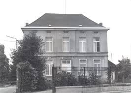 We willen de mobiliteitsknoop in gijzegem ontwarren door dit in kaart te brengen en samen te zoeken naar oplossingen om de. Bestand Aalst Gijzegem Gijzegem Dorp 246223 Onroerenderfgoed Jpg Wikipedia