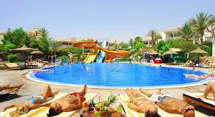 pin by agazatko on فنادق شرم الشيخ خليج نعمة outdoor pool float pool