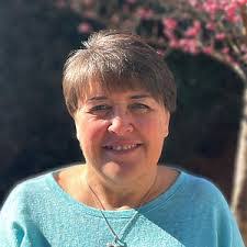 Lori Grimm's Instagram, Twitter & Facebook