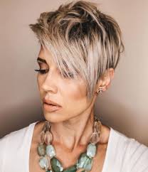 A blonde lob cut is a great short haircut for women with fine hair. 20 Hair Color Ideas For Short Hair To Refresh Your Style