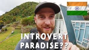 Amber Dale's Instagram, Twitter & Facebook