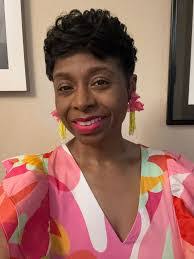 Eileen Monks's Instagram, Twitter & Facebook