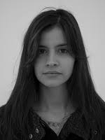 20代 赤毛 1人 若い 真面目 セクシー】の画像素材(52200317)