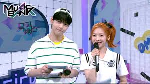 Music bank has released their official videos for the various live stages from their 5.7.21 episode. Eng Mc Akong Intro Music Bank L Kbs World Tv 210514 Youtube