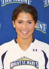 Lindsay Diaz's Instagram, Twitter & Facebook