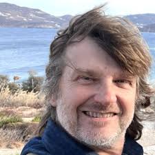 General Motors selects the Red Hat In-Vehicle Operating System as the safe  Linux operating system foundation for its Ultifi software platform.