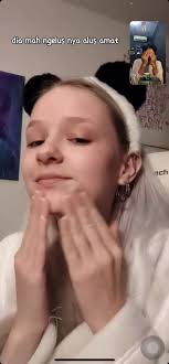 Rutinitas LDR Bersama Pasangan: Seperti Apa?