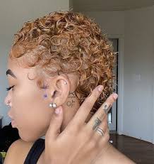 Hold the tip of the hair as you hold the hair on the wand for two to five seconds. 25 Finger Wave Styles We Dare You To Try Un Ruly