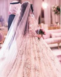 𝑨𝒓𝒊𝒔𝒉 𝑻𝒂𝒊𝒎𝒐𝒐𝒓 sparkle wedding dress wedding dress sketches wedding couples photography