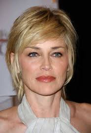 This short haircut for women with finer hair is a modern blonde bowl cut with texture. Selena Gomez Short Hairstyles Hairstyles For Short Fine Hair 2014 Photos