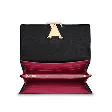 Capucines Wallet Taurillon Leather Small Leather Goods Louis Vuitton