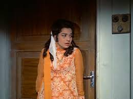 To choose the right hairstyles it is always important to first understand your face shape. Retro Bollywood Hairstyles From Caravan 1971 Wigs Teasing And More Wigs Mr Mrs 55 Classic Bollywood Revisited