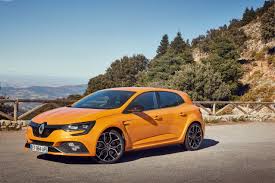 The 4 hydraulic compression stops, from the world of rallying, ensure megane r.s. Megane 4 R S Il Va Y Avoir Du Sport