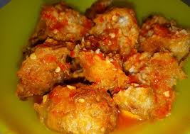 Tanaman yang tumbuh subur di daerah dataran tinggi ini biasa diolah jadi aneka makanan yang lezat dan nikmat. Resep Uyen Keladi Talas Goreng Lezat Resep Enyak
