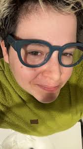 SIMPLE LOOK CHALLANGE WITH AGE AND SLEEVLESS SENDO📷