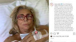 The host revealed in the stories that she had fallen in the backyard after returning from a dinner with some friends and family. Mara Venier Ricoverata In Ospedale Un Incubo Ho Perso La Sensibilita Di Parte Del Viso Cronaca