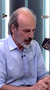 Estoy acá Ciclo de Títeres para Adultos Única Función: Viernes 11 de Abril  20:00 Espacio Experimental Leónidas Barletta Sala Inda Ledesma Av. Pres.  Roque Sáenz Peña 943 Intérprete: Cecilia Piazza Dirección: María