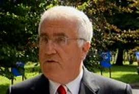 Roche criticised over gum litter plans