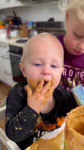 Sunny is going to be the best big sister 🥰💛