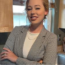 Autumn Hutton's Instagram, Twitter & Facebook