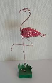 Retrouvez Cet Article Dans Ma Boutique Etsy Https Www Etsy Com Fr Listing 560373266 Flamand Rose Et Pomme De Pin En Fil Place Card Holders Place Cards Cards