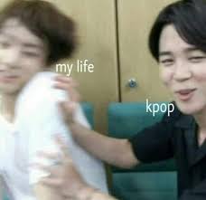 When jungkook and a male fan's love was mutual. Memy Kpop Bts Memes Hilarious Bts Memes Bts Meme Faces