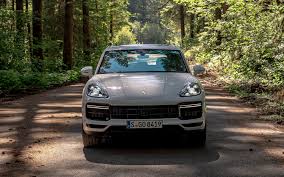 Check spelling or type a new query. Comparison Volvo Xc60 Polestar Engineered 2020 Vs Porsche Cayenne Turbo S E Hybrid 2020 Suv Drive