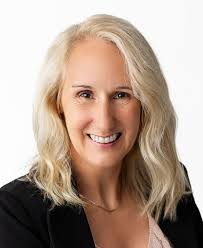 LINDA CHAREST real estate broker in Lévis