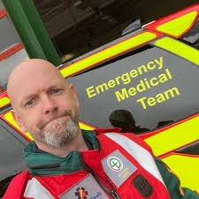 Iain Davies (@idemdoc)