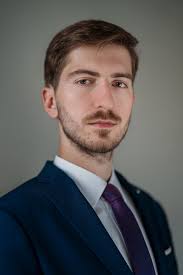 Could someone please explain why weight doesn't effect glide-ratio?