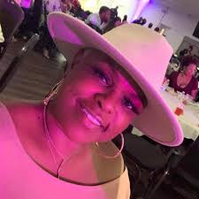 Baking cake: what causes it to bubble over?