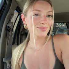 🌟 We're thrilled to welcome Maggie Wolfe, RDH to our team! 🌟 A Kansas  City native with a passion for dentistry and community connection, Maggie  brings a unique blend of hometown charm