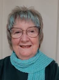 Cathy Lomas's Instagram, Twitter & Facebook